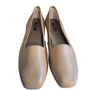 Array Freedom beige leather loafees - 10W - F46